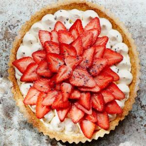 Strawberry tart with lavender & honey cream image
