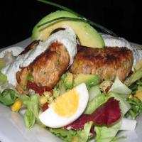 Salmon Burgers/Patties With a Herb Sauce_image