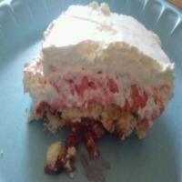 Strawberry Surprise Cake____Bebita_image