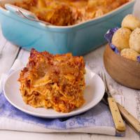 Classic Lasagna with Mozzarella-stuffed Garlic Rolls Recipe - (4.5/5) image