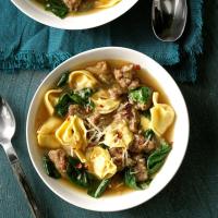 Sausage and Spinach Tortellini Soup_image
