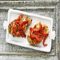 Grilled Chicken Breast with Roasted Red Peppers_image