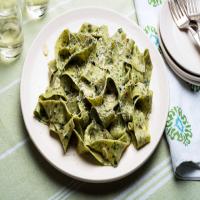 Herbed Pappardelle With Parsley and Garlic_image