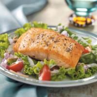 Salmon Fillets on Greens_image