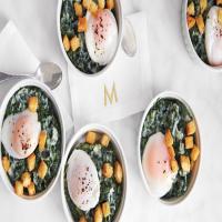 Creamed Spinach with Poached Eggs and Brioche Croutons image