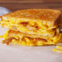 Mac & Cheese Grilled Cheese_image