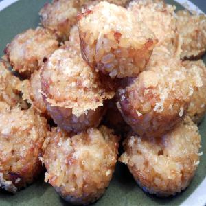 Caramelised Onion and Mozzarella Rice Cakes_image