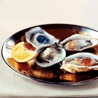 Oysters with Mignonette Gelee_image