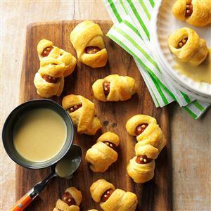 Hot Dog Mummies with Honey Mustard Dip Recipe_image