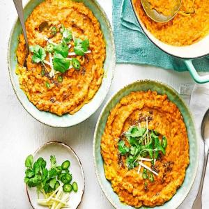 One-pan coconut dhal_image