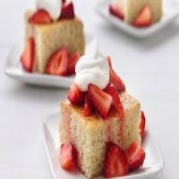 Skinny Strawberry Shortcake Squares_image