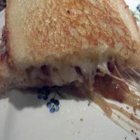 French Onion Grilled Cheese Sandwich_image