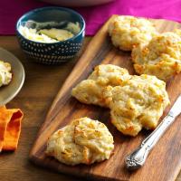 Cheese & Pesto Biscuits_image