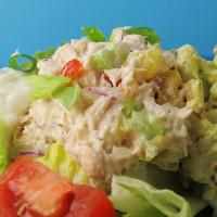 Creamy and Crunchy Tuna Salad Supreme_image