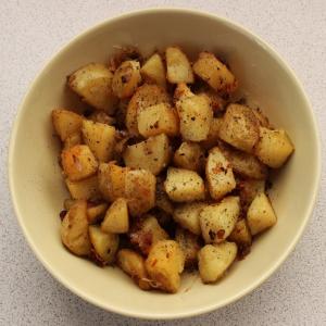 Roasted Garlic Potatoes_image