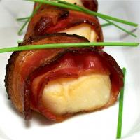 Marinated Scallops Wrapped in Bacon image