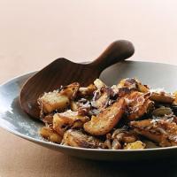 Fried Potatoes with Oregano and Parmesan_image