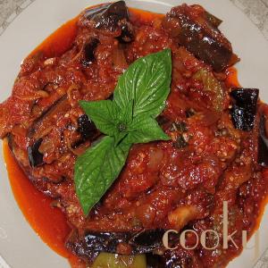 Eggplants and Peppers With Basil_image