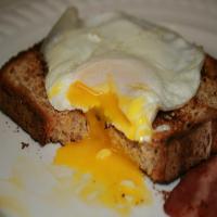 Perfect Runny Egg over Toast (No Oil, Non-Stick Skillet)_image