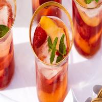 Rose Sangria with Nectarines and Strawberries_image