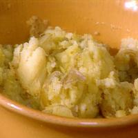 Olive Oil Smashed Potatoes_image