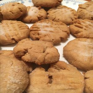 Peanut Butter Cookies with Truvia® Baking Blend_image