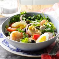 Cioppino-Mixed Green Salad_image