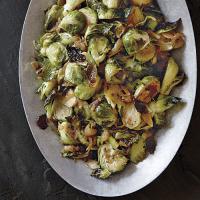 Roasted Brussels Sprouts with Caramelized Onions_image