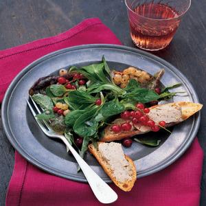 Tender Lettuces with Pickled Currants_image