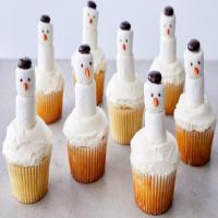 Snowman Cupcakes image