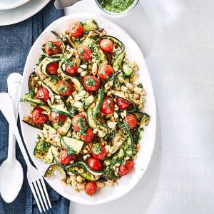 Grilled vegetables with cannellini beans & vegan pesto_image