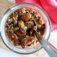 Quinoa Granola with Coconut and Chia Seeds_image