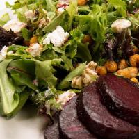 Grilled Chicken Roasted Beet Salad | Traeger Grills_image