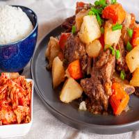 Galbijjim (Korean Braised Beef Short Ribs)_image