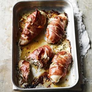 Chicken stuffed with goat's cheese & tarragon_image