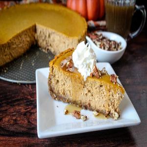 Pumpkin Cheesecake with Gingersnappy crust_image