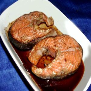 Quick & Citrusy Broiled Salmon Steaks_image