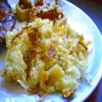 Creamy, Rich Ranch Potatoes With Cheese_image