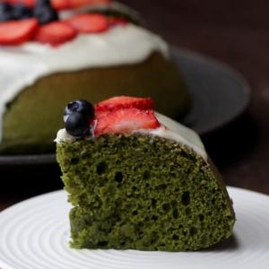 Easy Rice Cooker Green Tea Cake Recipe by Tasty image