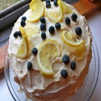 Lovely Lemon Buttercream Cake with Blueberries_image