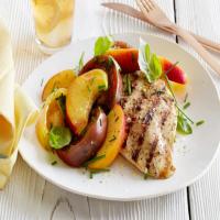 Grilled Chicken with Peach Salad_image