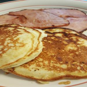 Ultimate Melt-In-Your-Mouth Pancakes_image