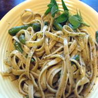 Le Cirque's Fettuccine With Green Beans and Basil image