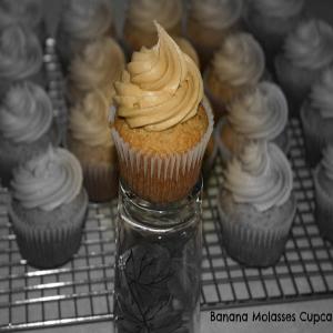 Banana Cupcakes with Molasses Frosting_image