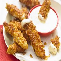 Crunchy Chicken Strips with Creamy Jalapeño Cheese Dip_image