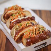 Grilled Bratwurst with Brie and Spiral Apple Slaw_image
