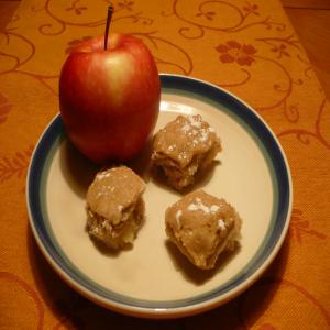 Gluten-Free Apple Squares_image