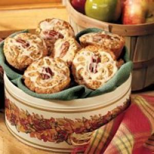 Maple-Drizzled Apple Muffins_image