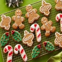 Gingerbread Cookies with Royal Icing_image