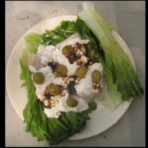 Cottage Cheese and Olive Turkey Wrap_image